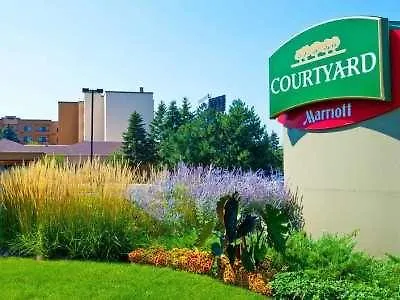 Courtyard Chicago O'hare Hotel 3*