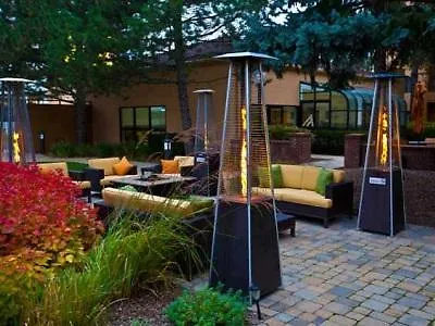 Courtyard Chicago O'hare Hotel 3*